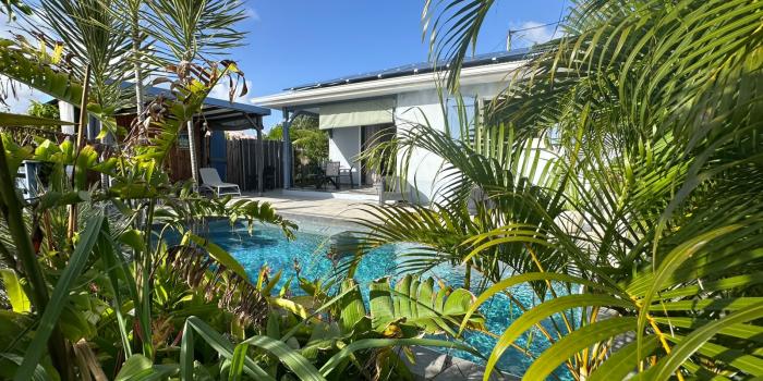 location 3-villa-sainte-anne-martinique-piscine-privee